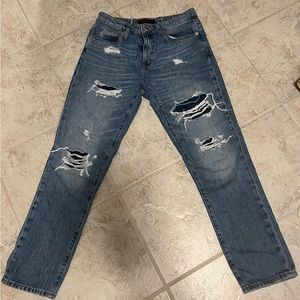 Aeropostale light washed bf jeans. Size 6 reg.
